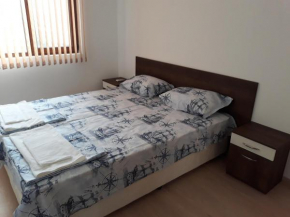 Апартамент Явор, Balchik